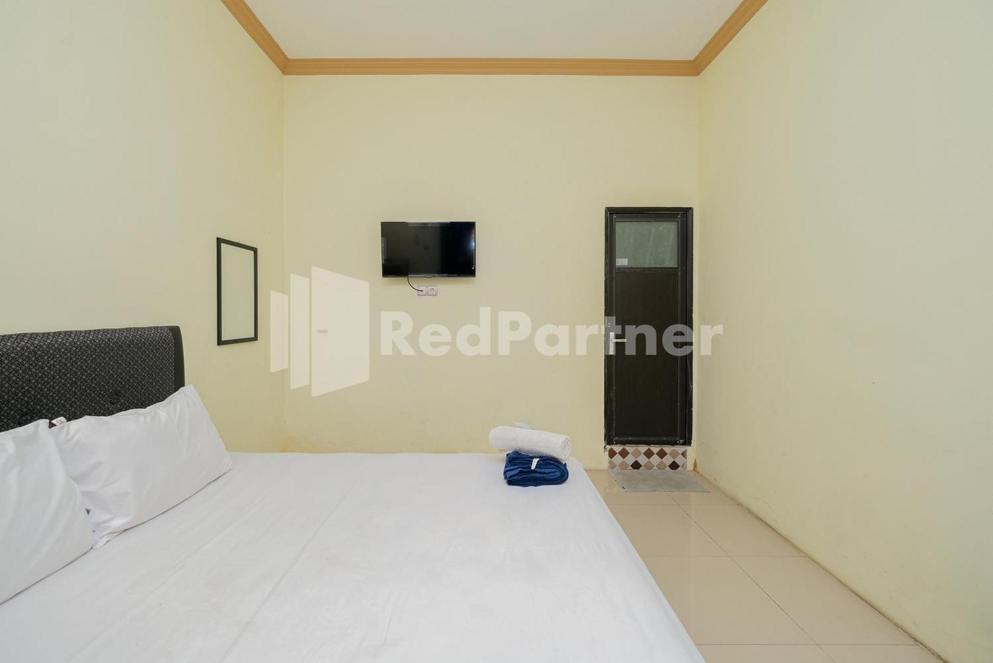 Grand Kencana Guesthouse Syariah Near Wisata Bahari Lamongan Paciran Luaran gambar