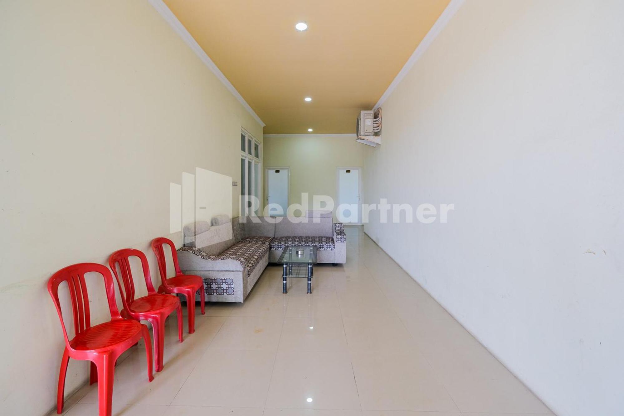 Grand Kencana Guesthouse Syariah Near Wisata Bahari Lamongan Paciran Luaran gambar