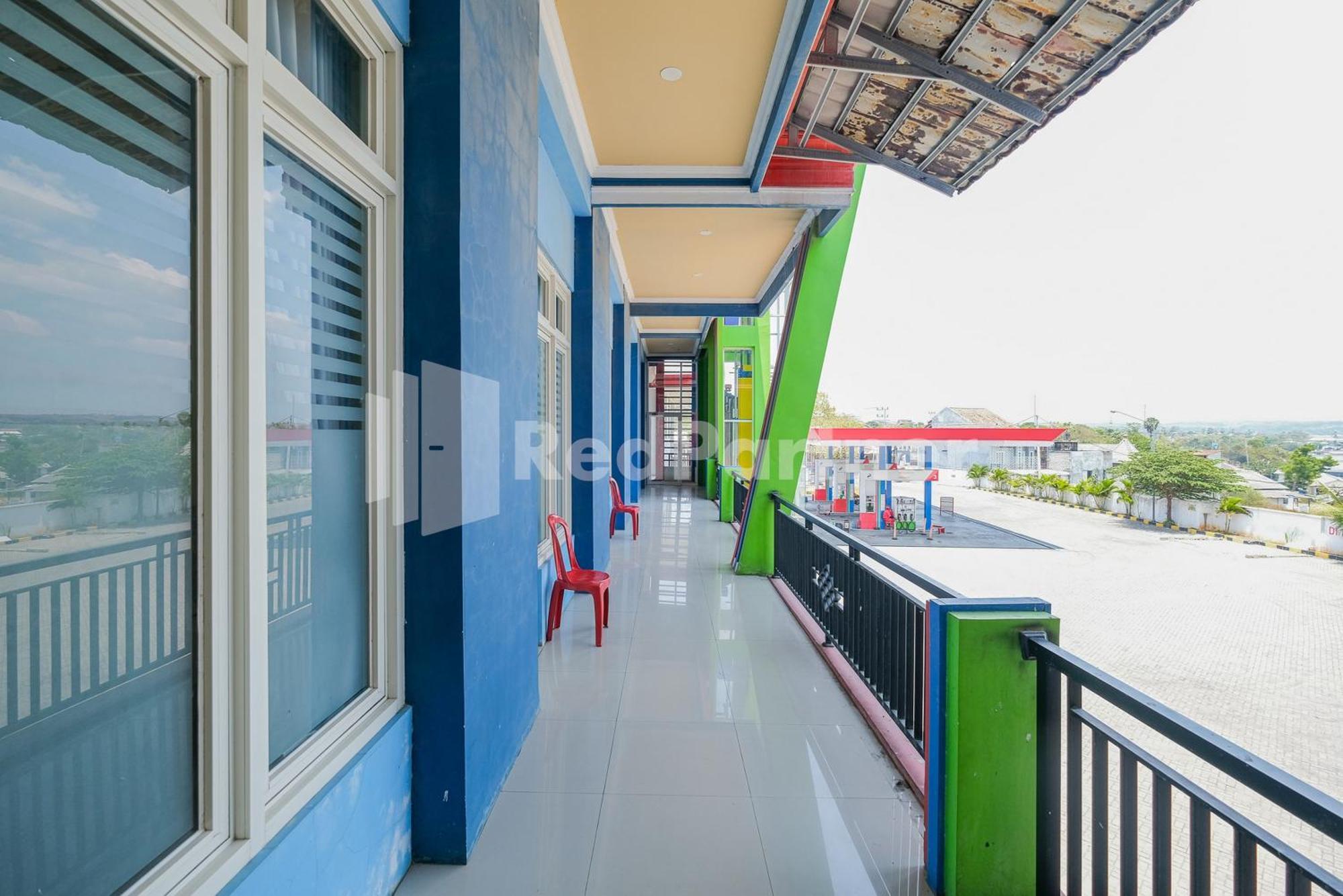 Grand Kencana Guesthouse Syariah Near Wisata Bahari Lamongan Paciran Luaran gambar